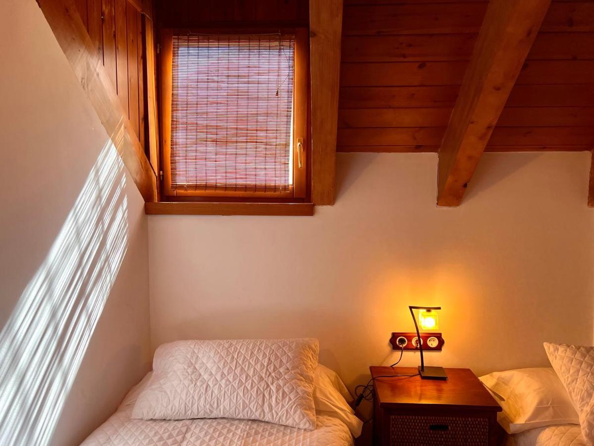 Apartament La Noguera - L'Amfitriona Rialp Esterno foto