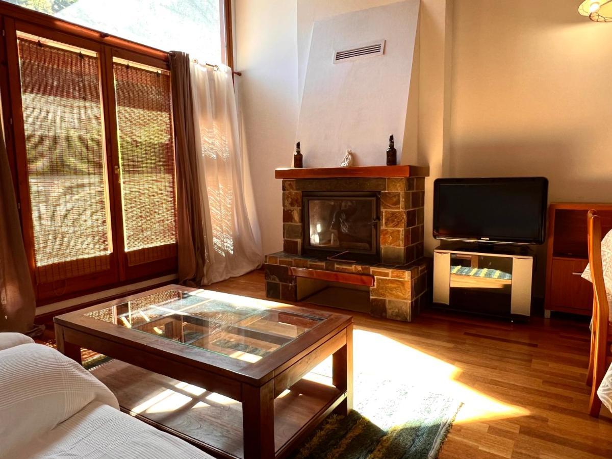 Apartament La Noguera - L'Amfitriona Rialp Esterno foto