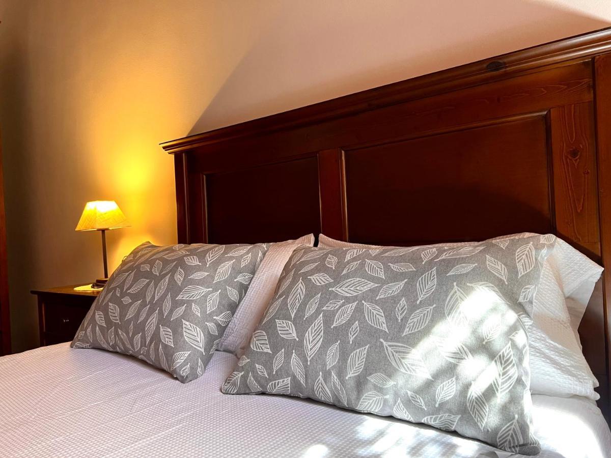 Apartament La Noguera - L'Amfitriona Rialp Esterno foto