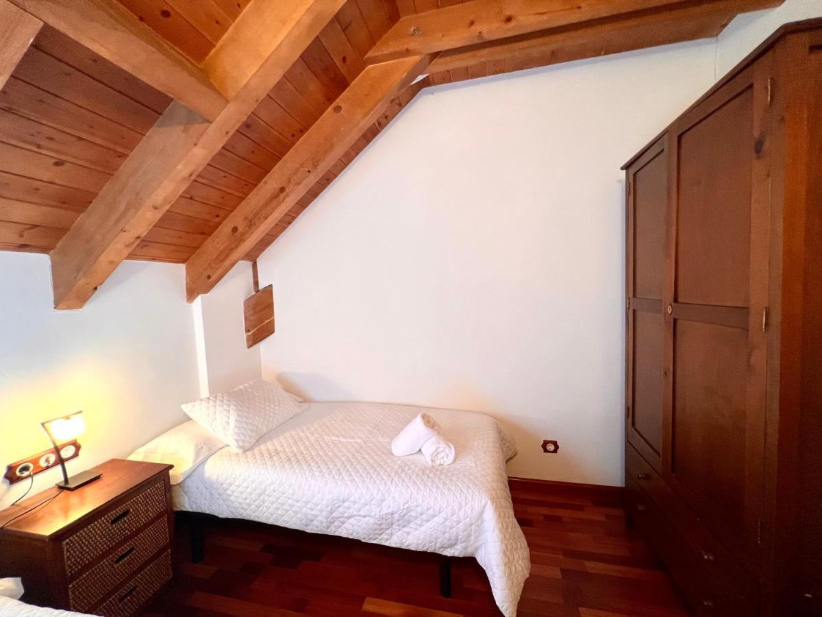 Apartament La Noguera - L'Amfitriona Rialp Esterno foto