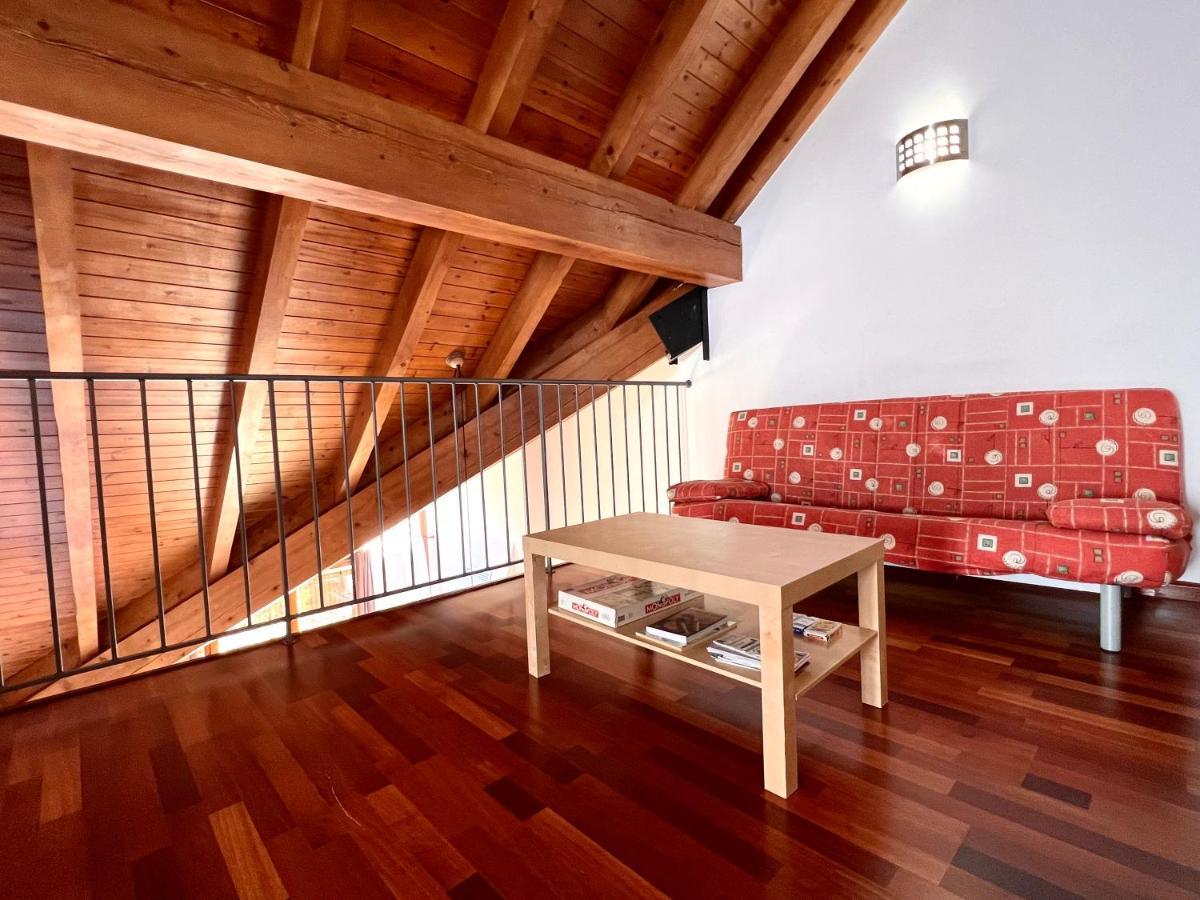 Apartament La Noguera - L'Amfitriona Rialp Esterno foto